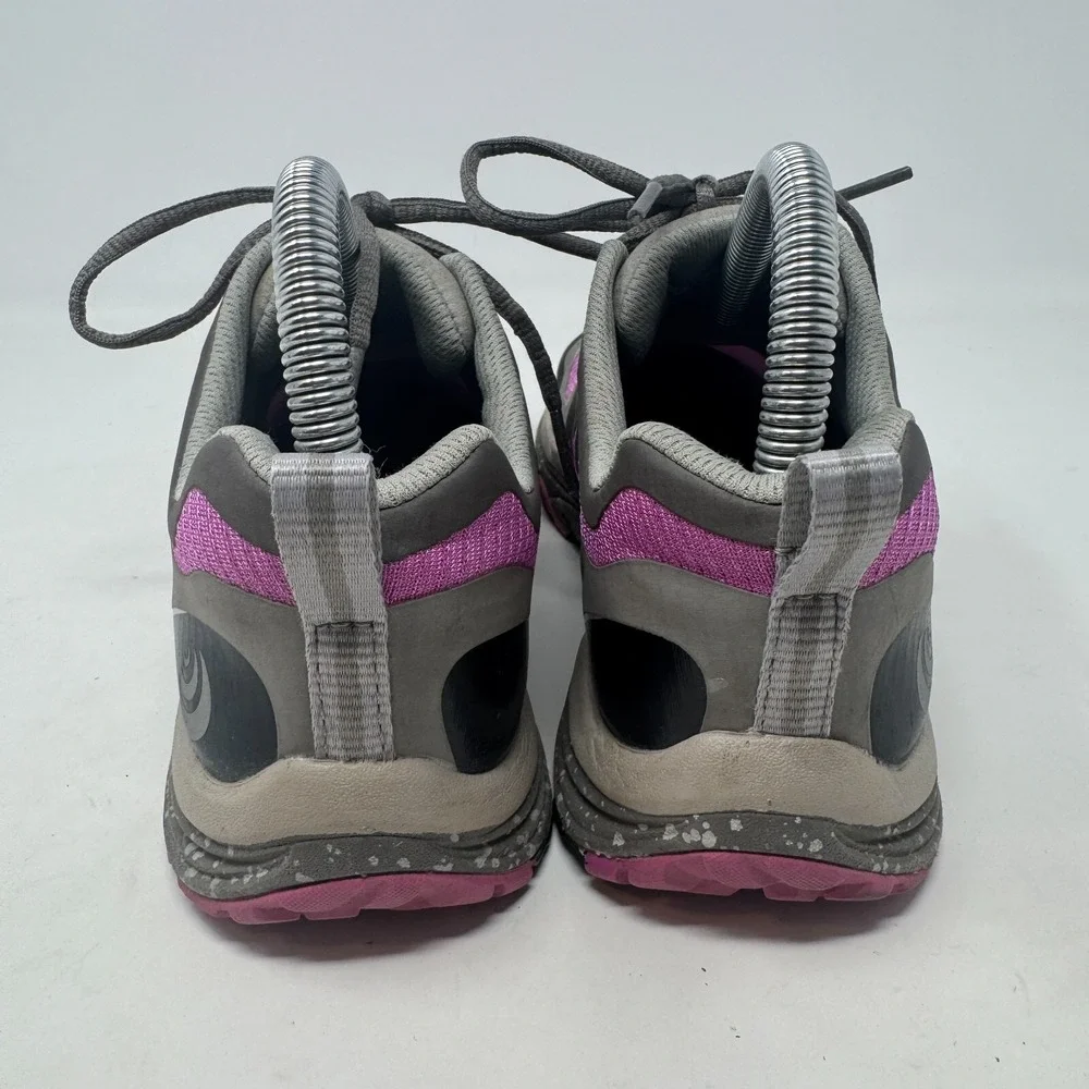 Topo Athletic Running Trail Shoes Berry Black Purple Women's Size‎ 7